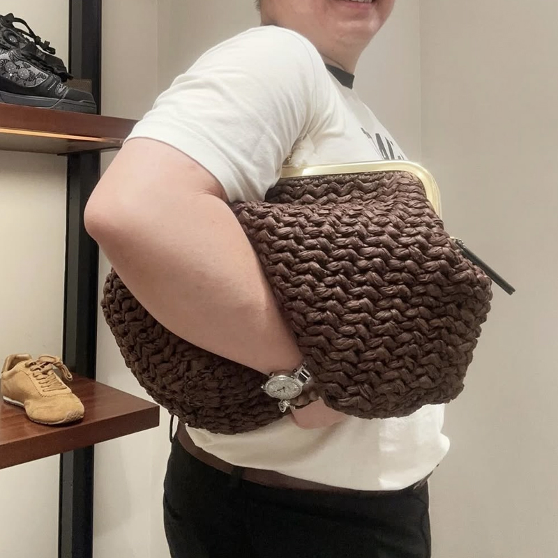 手織りキスロックフレームショルダーラフィアビーチバッグ女性用 - Women Bags On Sale のレビューと価格