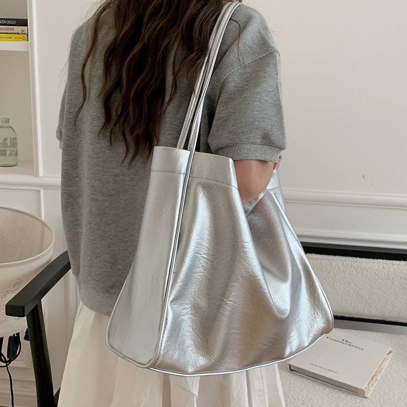 カジュアル大容量トートバッグ通勤デザイナー女性ショルダーバッ - Women Bags On Sale のレビューと価格
