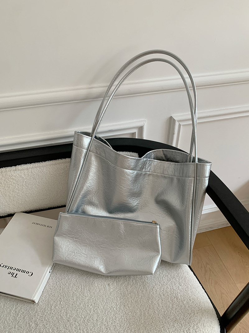 カジュアル大容量トートバッグ通勤デザイナー女性ショルダーバッ - Women Bags On Sale のレビューと価格