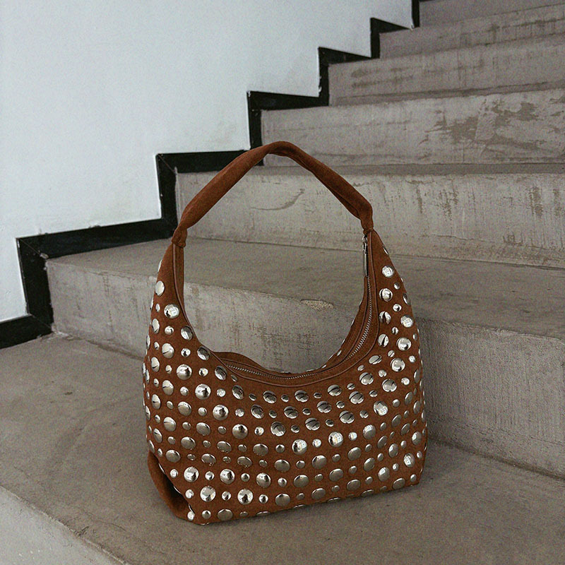 新しいハイエンドレザーリベットバケットバッグファッション個性 - Women Bags High End Brands のレビューと価格