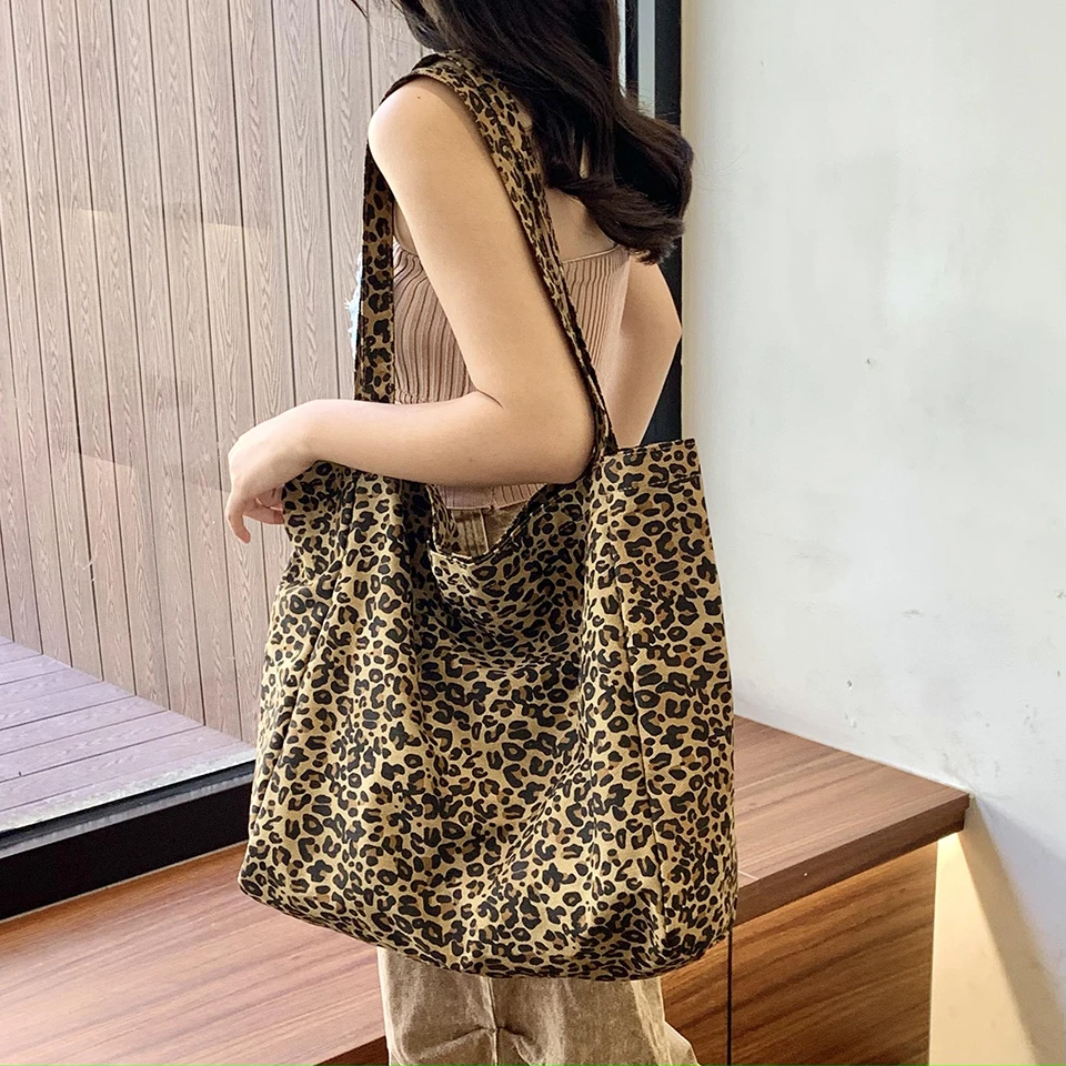 女性用キャンバスハンドバッグ,大容量トートバッグ,ヒョウ柄, - Women Bags On Sale のレビューと価格